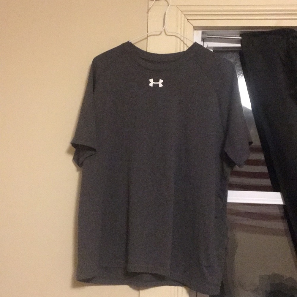 Under Armour Tee Shirt